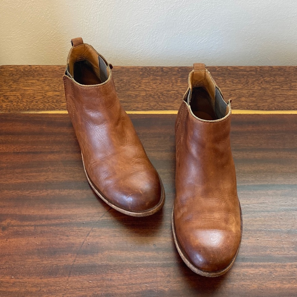 Kork-ease, cognac leather booties, size 8